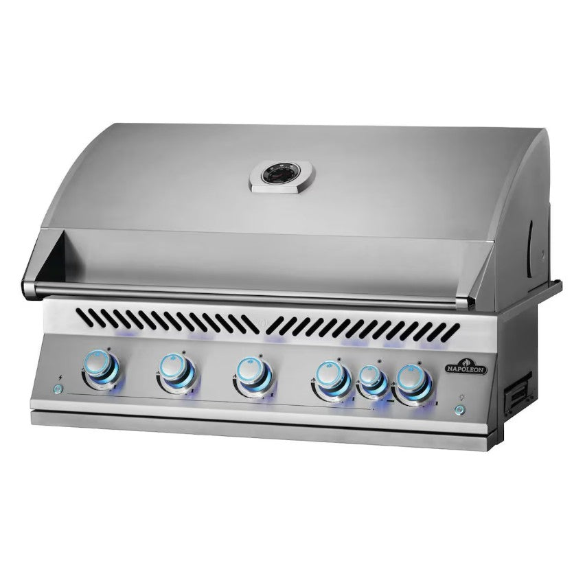 Napoleon 700 Series 38-Inch Built-In Natural Gas Grill