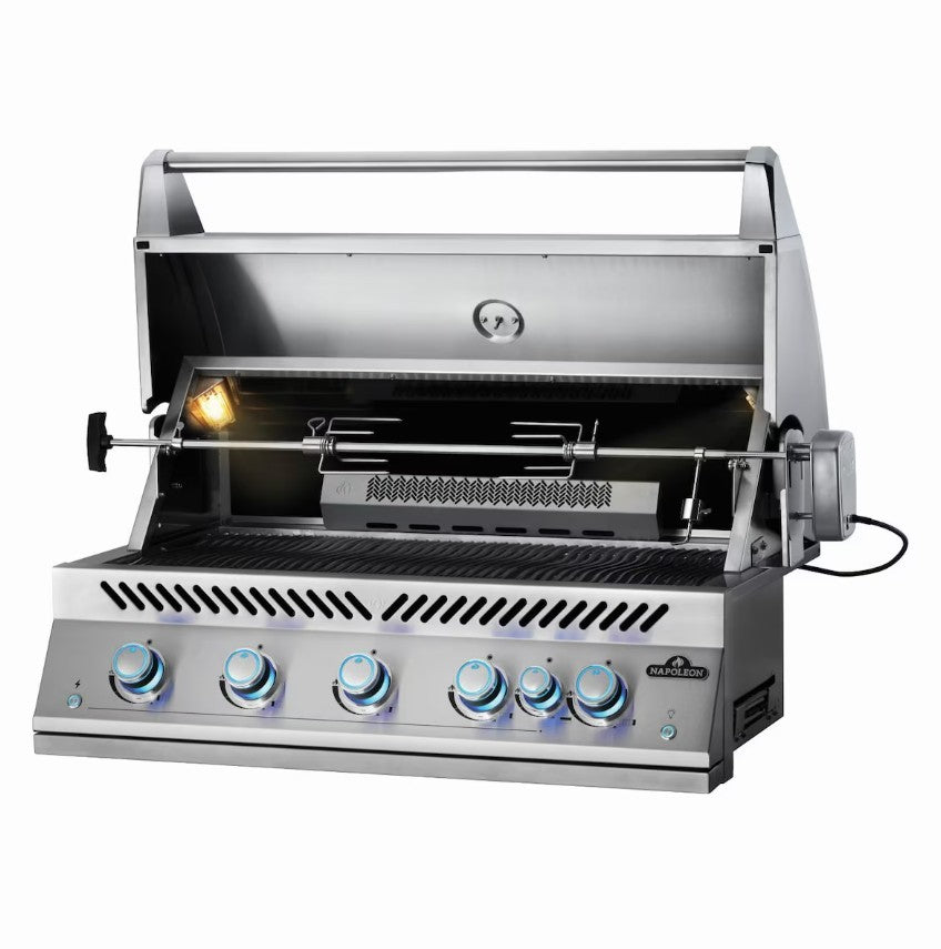 Napoleon 700 Series 38-Inch Built-In Natural Gas Grill